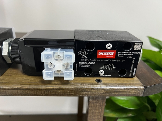 Δίπλωμα ηλεκτροσόκ Dg4V-5-2aj-M-U-H7-29-En124 Συσκευή υδραυλικού ελέγχου Ακαθάριστο βάρος 5.000kg